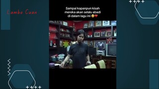 Sudah 17 tahun berlalu, tapi kisah cinta mereka masih membekas dan terus dikenang banyak orang. Buka