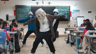 Nagito Komaeda was kidnapped and taken to Qujing No. 1 Middle School. The conditions for his release