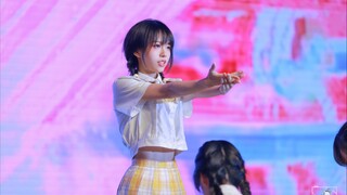 This is the campus idol!