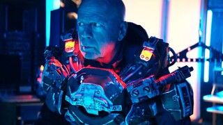 Bruce Willis và Crossbones! Trailer phim hành động khoa học viễn tưởng "Alien Sins"