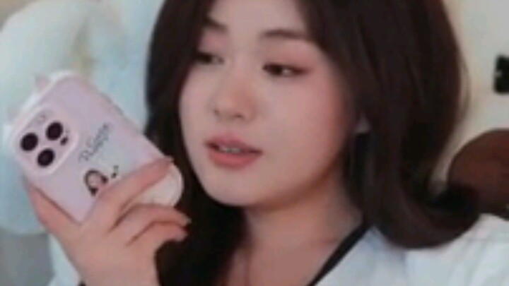 64. Reborn at 18, she turned to the man she once scorned and repaid his love!