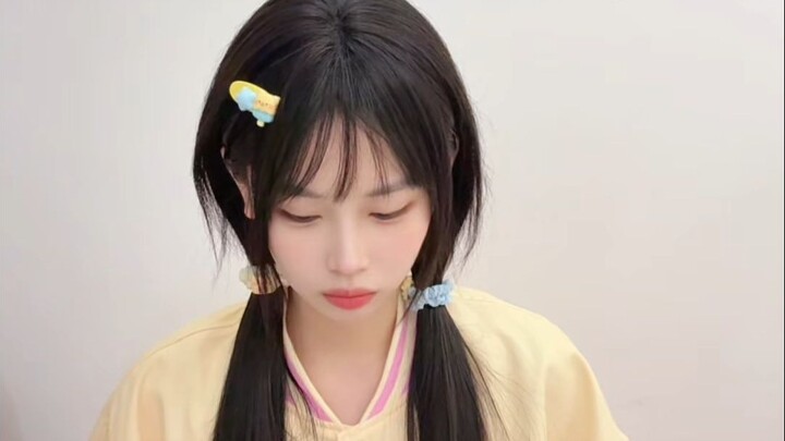 Deliberately Forgetting to Write the Test Name—A Click-Bait Move When Handing Out Papers