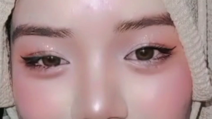 MAKE-UP DOUYIN CHINA Gadis Indonesia Produk Sunda