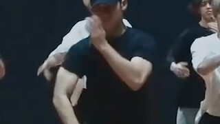 【金珉奎练习室focus】Anyone 跺脚的力道感觉能把我踩死