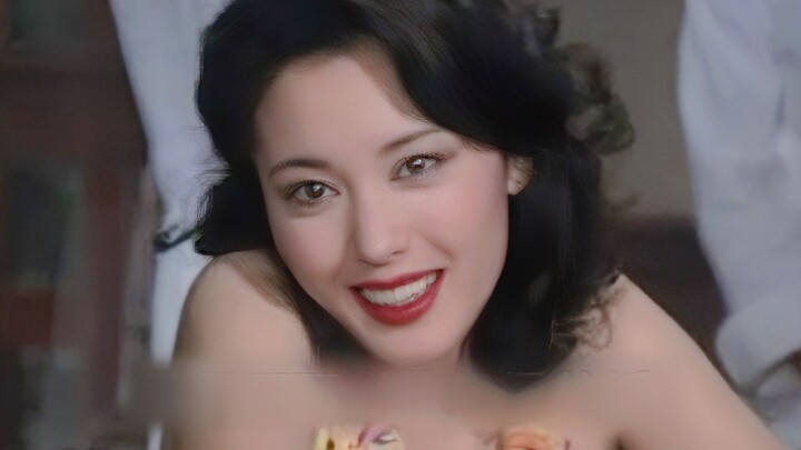 Rumor has it she’s the real-life inspiration behind the Cat Eye Sisters? Back in her youth, she was 