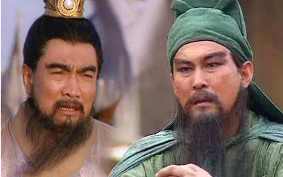 当曹操送别关羽搭配上女儿国国王送别唐僧的BGM，居然毫无违和感