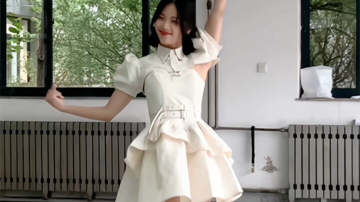 【Pure Land of Bliss】In 2023, the sweet girl with double buns is here to challenge this dance!!!