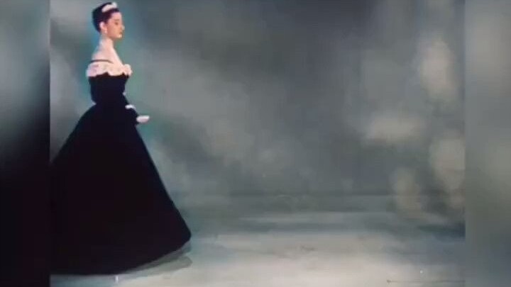 【Audrey Hepburn】Audiensi Audrey Hepburn untuk Roman Holiday 1953: Benar-benar Seperti Putri Asli! (C