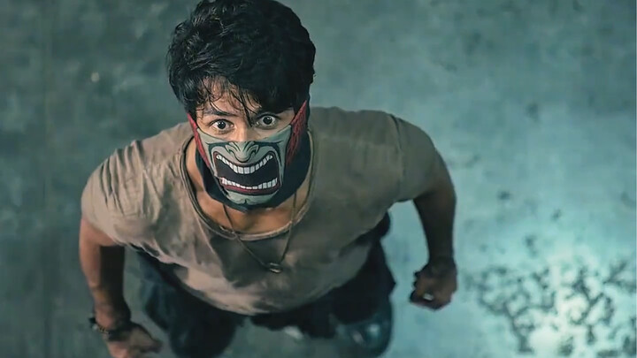 A genius painter takes counterfeit money to the ultimate level—India’s entire banknote-verification 