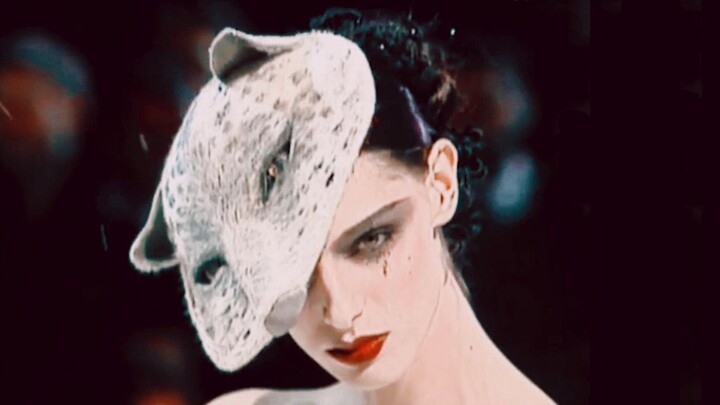Absolutely stunning hats that elevate dresses to a whole new level