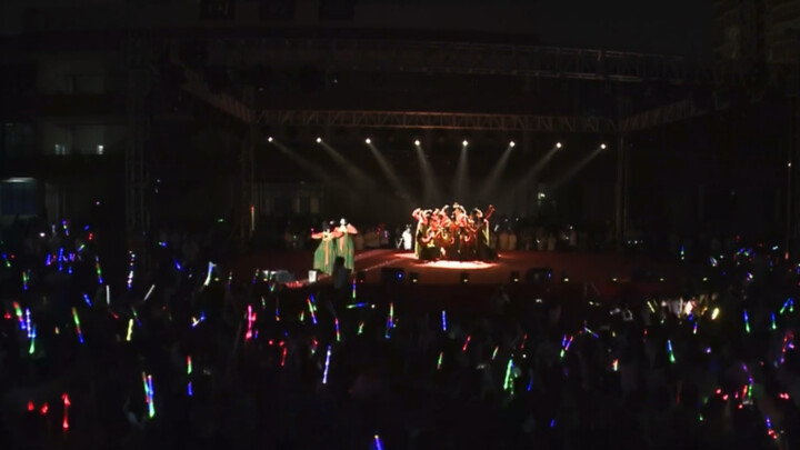 A high-energy cover of "Tang Palace Night Banquet" was performed at the opening ceremony of a middle