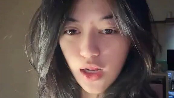 Dibawa jogetin aja bang jangan terlalu tegang menjalani kehidupan ini 🥰😘
