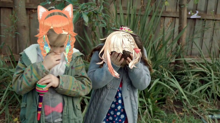 TAO TÁT 2 THẰNG TAKANAŠI KIARA VÀ NIKA LINH LAN