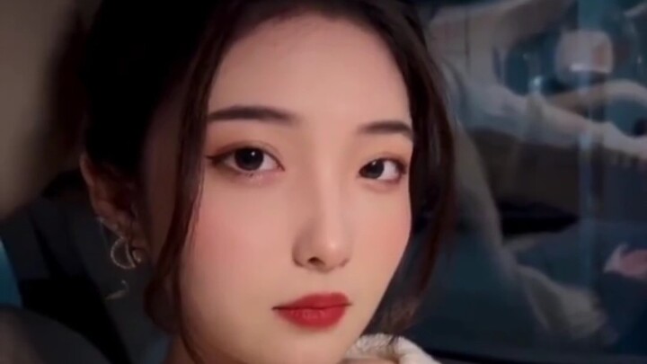 Hanya khayalan tak terkalahkan dari seorang supir pengganti menjelang kematiannya.