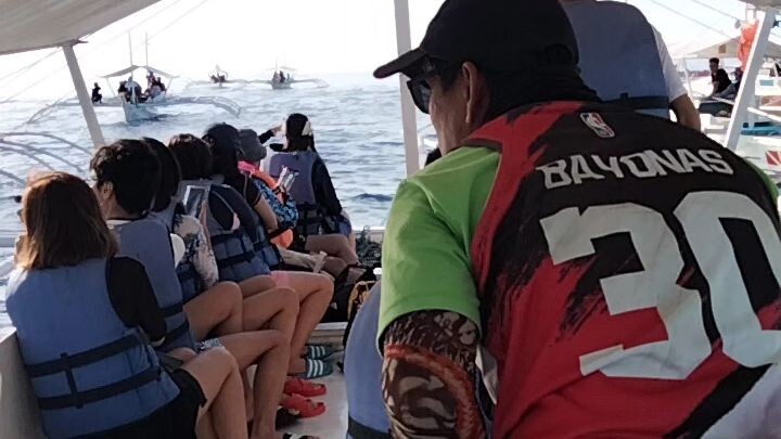 island hopping