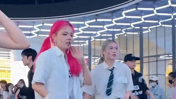 【Stray Kids】18 spesial penggemar semuanya ada di sini! Dilatih agar punya stamina untuk tur (salah) 