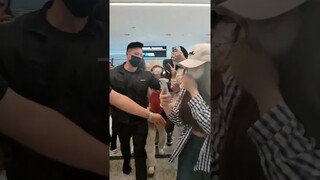 #zhaolusi Fancam Update 240520 | sweet Lusi doing her best to respond to fan requests