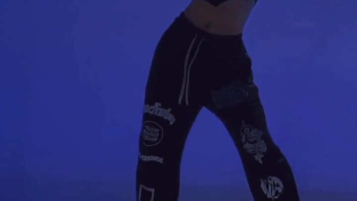 "QIAN Choreography" When Ariana Grande meets BLACKPINK, the remix of two super nice songs is simply 