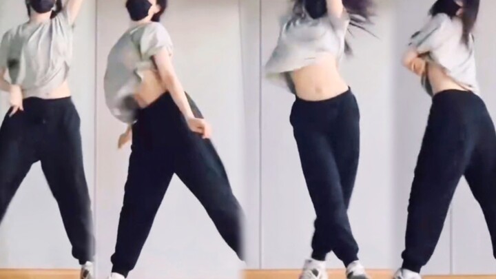 As smooth and light as eating Dove chocolate! [Lee Chae-yeon] Lesserafim smart dance!