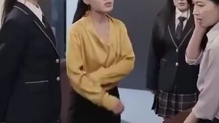 (FULL SUBINDO) Gadis miskin lahirkan satu-satunya anak CEO kaya, jadi kesayangan seluruh keluarga