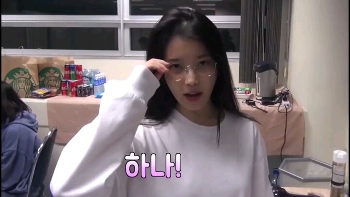 #iu At least she’s a tech-savvy creator!