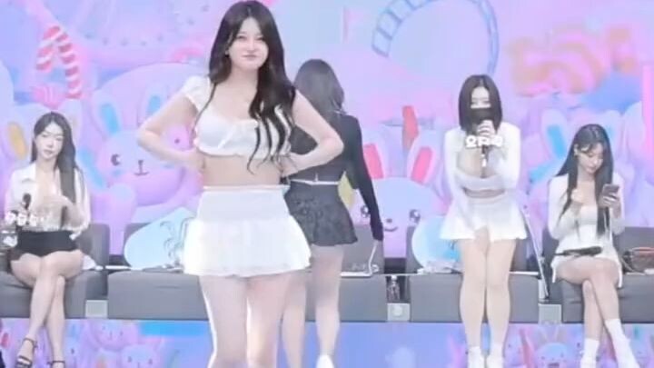 气质女神舞台直拍 | Classy & Confident Vibes 👑  #fyp #korean #jinricp #dance #kpopdance #kpopcov