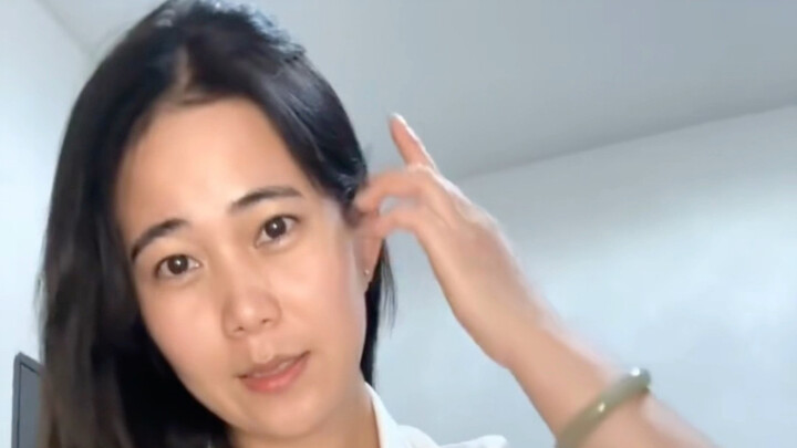 Sarapan harian dari perusahaan xp — wanita dewasa