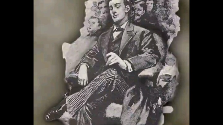 Sherlock Holmes so với các vụ án hư cấu