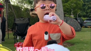 也是火起来啦😂😂2岁宝宝挑战摆地摊创业的第8天… #人类幼崽 #萌娃 #露兮粑粑