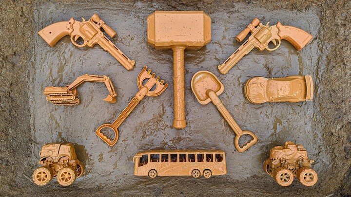 Membersihkan Mainan Mobil Truk Monster, Mobil Balap, Beko Excavator dan School Bus