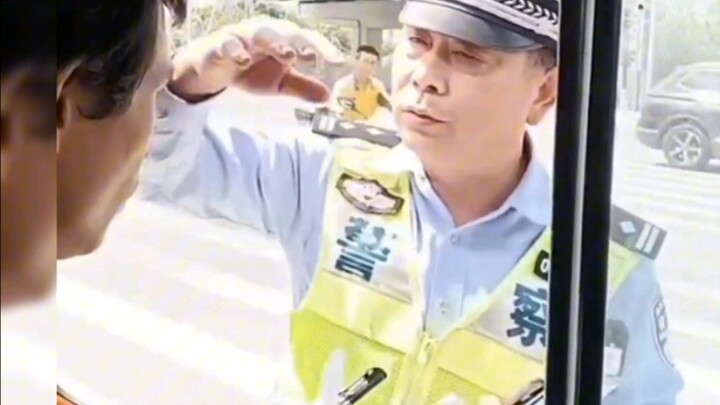 Driver gets 12 demerit points for parking outside a Shanghai highway toll booth exit—insisting, "I d