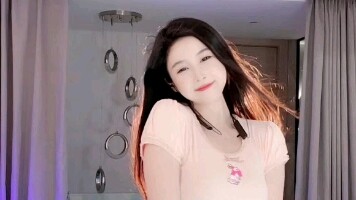 เลกกิ้งสีขาวก็ดีนะ
