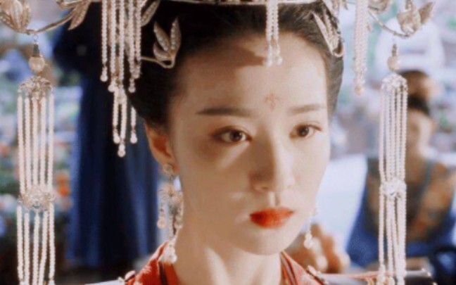 Penampilan Wang Churan dalam kostum tradisional benar-benar cantik!