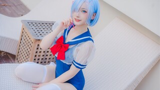 Hãy chơi nước với Rem!