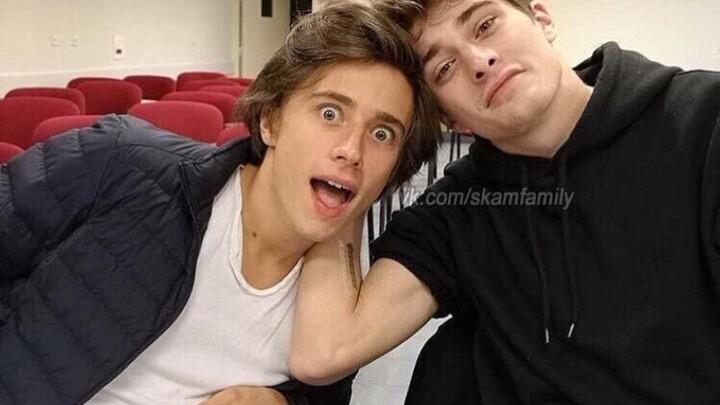 【SKAM France】【Laugh till you drop】【Crack】You never know what the stupid netizens are thinking series