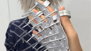 Invention: Scratching Assist Gloves