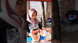 KETEMU MBAK CANTIK JUALAN NASI KRAWU HARGANYA MURAH BANGET