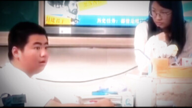 当你一觉醒来回到了初中教室。