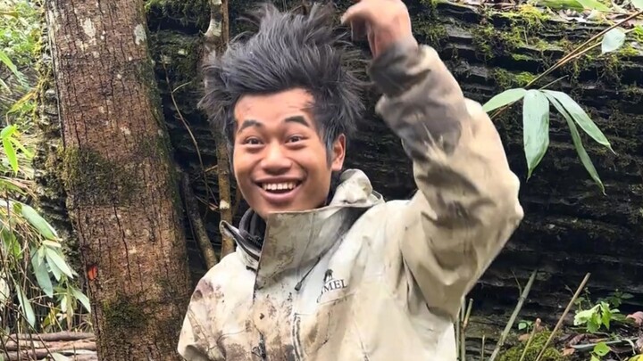 Profil Tokoh Siber⚡Mahasiswa di Alam Bebas⚡