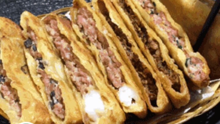 Trên trời không rớt bánh nhân, nhưng có thể rớt pizza đấy! Pizza thầm nghĩ: Mình miễn phí rồi!!! Bồ 