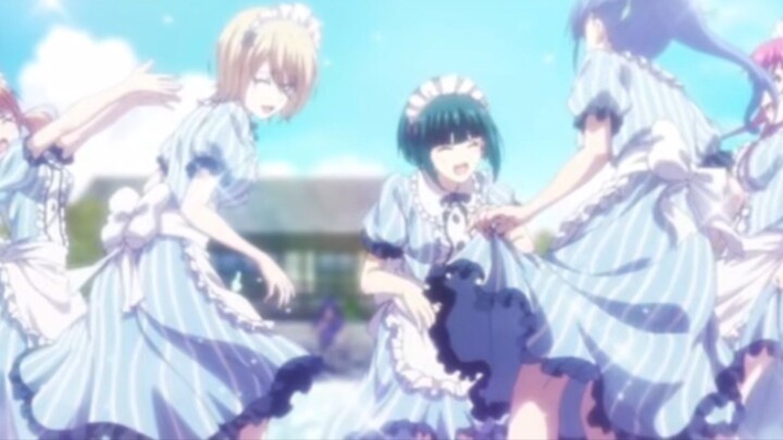 nyobain seragam maid baru