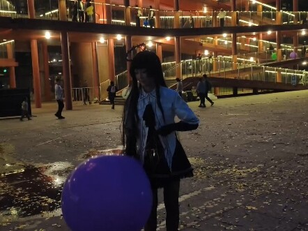 Does doing cosplay bring bad luck? Even the photos ended up in car accidents…