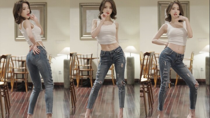 Em trai đừng nhìn văn bản nữa! Nhìn anh đây này!