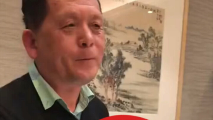 An uncle performs a magic trick while eating, turning tea into different colors.
