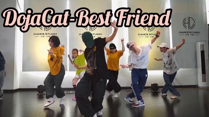 Nhảy cover Best Friend (Feat. Doja Cat) - Saweetie