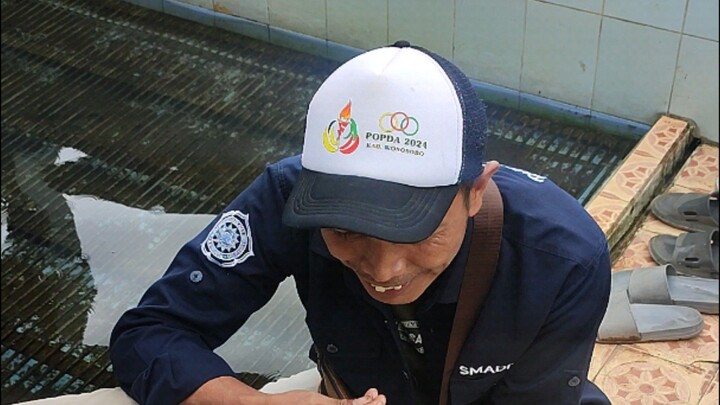 Cara melepaskan diri dari lintah