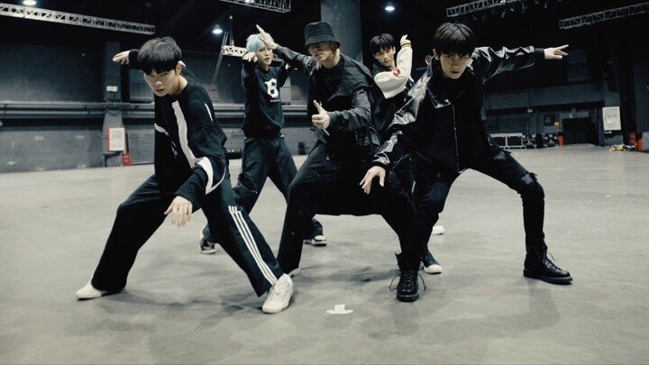Hot shot! The practice room is YYDS! ——「HIGH5」《刺》Dance practice room
