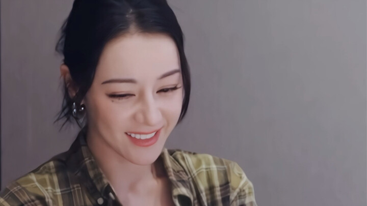 【Youth With You】Every time Dilraba mentions her mom, she’s all smiles—so doting and proud!