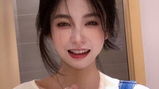 #自娱自乐开心舞谁看了不喊一声我可以