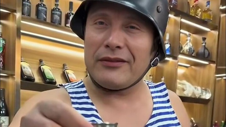 [Altitude] Drain Fluid and Drink It 6